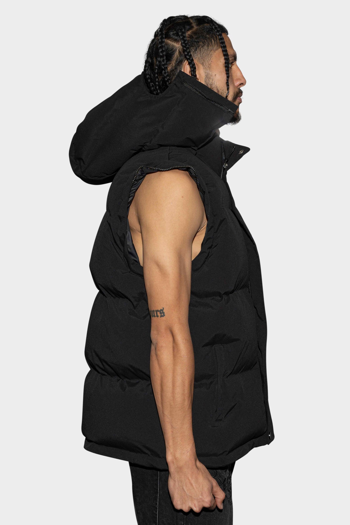 Noir Zipped Detachable Puffer Jacket Black